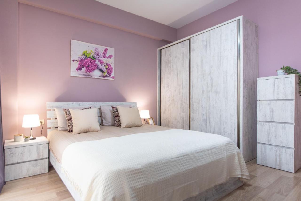 Gg Home - Cozy 2-Bedroom Apartment On Givi Kartozia 트빌리시 외부 사진