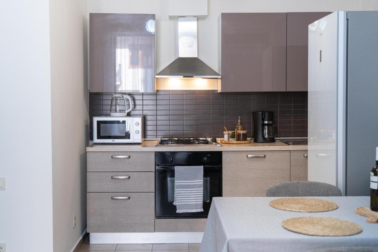 Gg Home - Cozy 2-Bedroom Apartment On Givi Kartozia 트빌리시 외부 사진