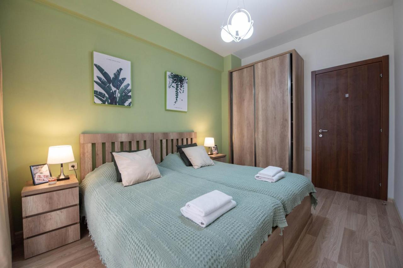 Gg Home - Cozy 2-Bedroom Apartment On Givi Kartozia 트빌리시 외부 사진